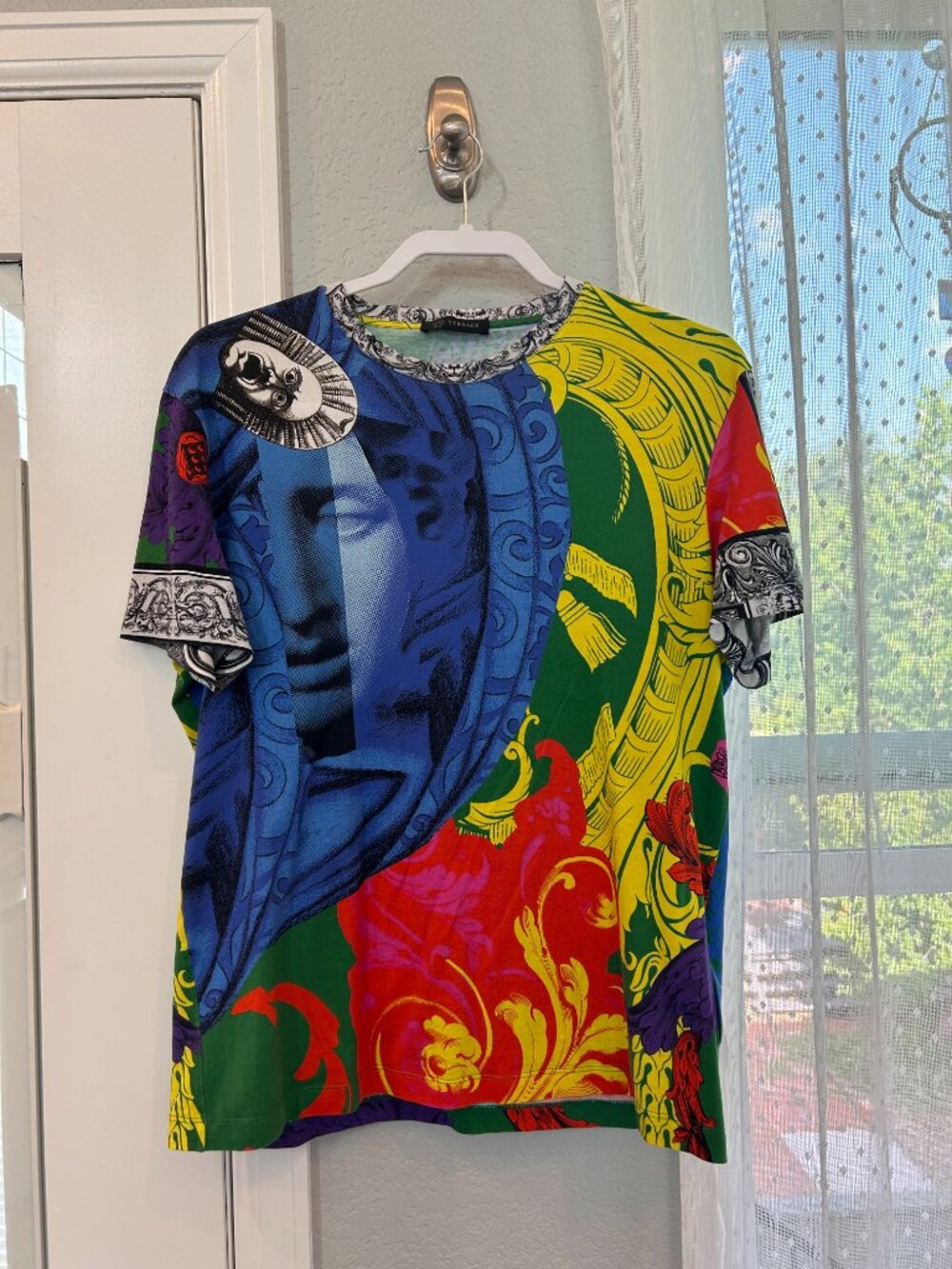 Authentic Versace Baroque Graphic Print Tee Made in Italy Size Large